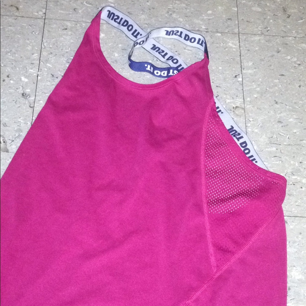 Workout tee - Picture 2 of 3